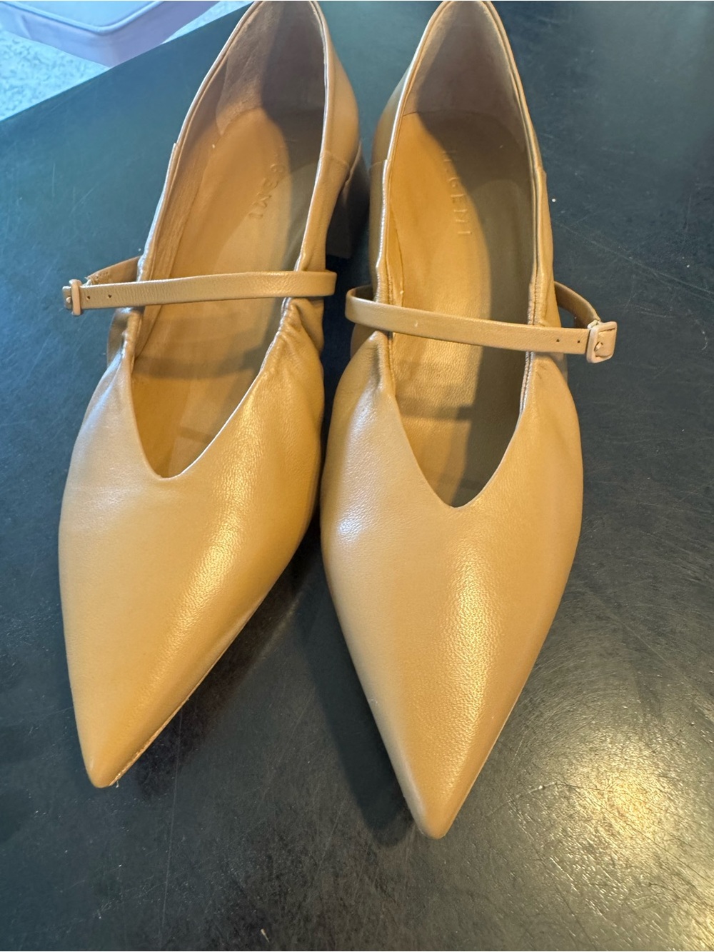 M  GEMI THE LOVIANA 35 MM LEATHER BLACK HEEL LIGHT TAN US 8.5. $350